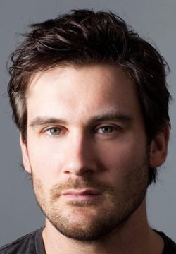 Клайв Стэнден