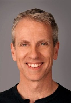 Крис Сандерс