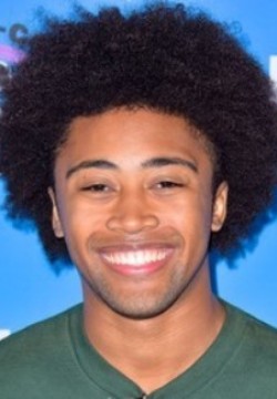 Куинси Фаус