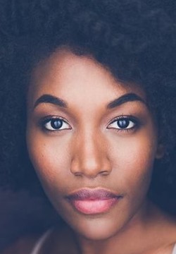 Лорен Е. Бэнкс