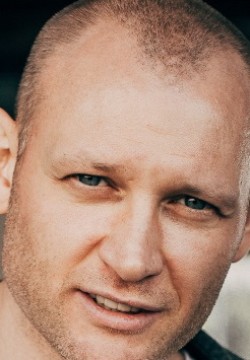 Андрей Фролов