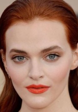 Мадлен Брюэр