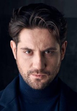 Марк Богатырев