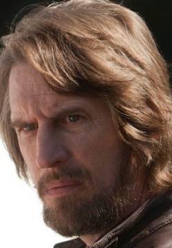 Рэй Маккиннон