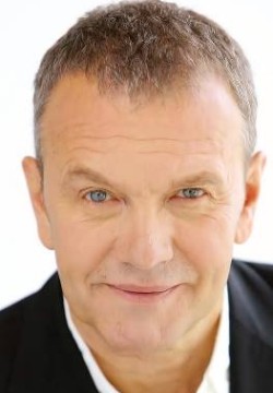 Александр Наумов