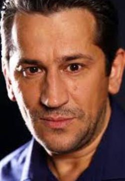 Олег Мазуров