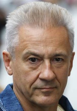 Олег Меньшиков