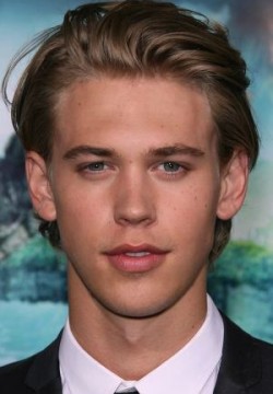 Остин Батлер