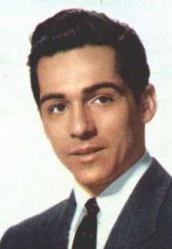 Перри Лопес