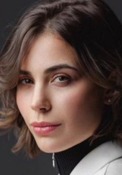 Полина Ястребова