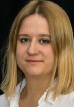 Нора Райнер-Мичиньеи