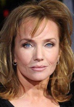 Ребекка Де Морнэй