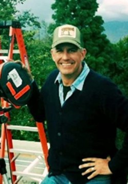 Роберт Баумгартнер