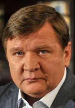 Роман Мадянов