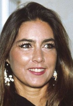 Ромина Пауэр