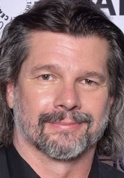 Рональд Д. Мур