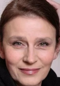 Елена Сафонова