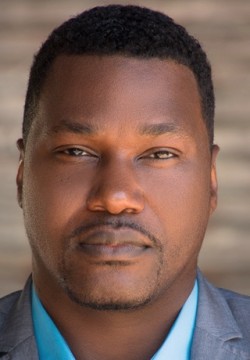 Стэнли Отри