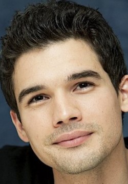 Стивен Стрейт