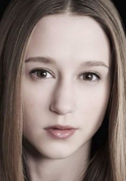 Таисса Фармига