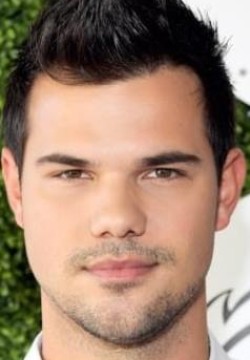 Тэйлор Лотнер