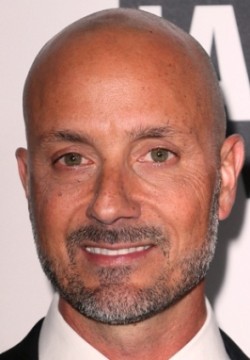 Тим Мертенс