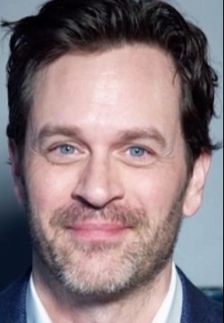 Том Эверетт Скотт