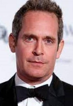 Том Холландер