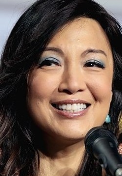 Мин-На Вэнь