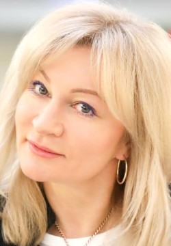 Анна Якунина