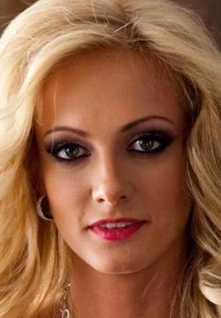 Полина Максимова