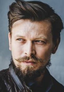 Дмитрий Богдан