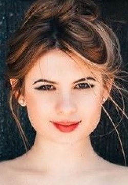 Анна Цуканова-Котт