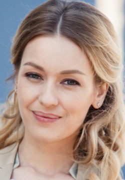 Евгения Лоза