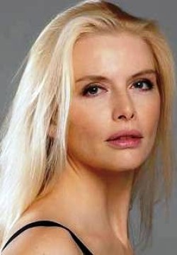 Анна Чурина