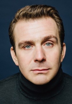 Антон Васильев