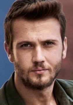 Арас Булут Ийнемли