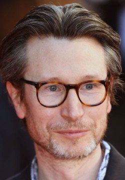 Джонатан Арис