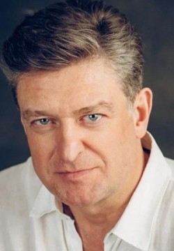 Сергей Комаров