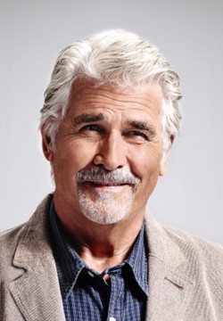 Джеймс Бролин