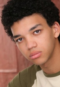 Джастис Смит