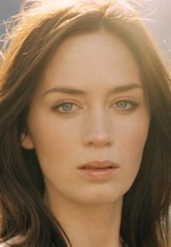 Эмили Блант