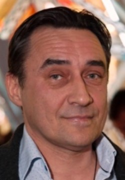 Камиль Ларин