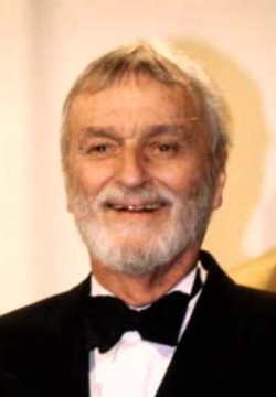 Конрад Л. Холл