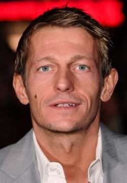 Лео Грегори