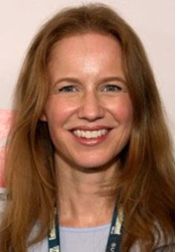 Лора Кайюэтт