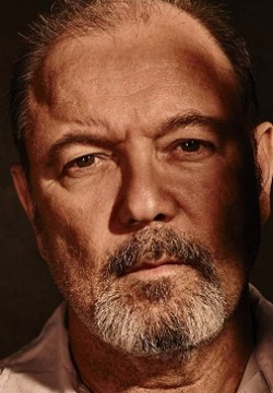 Рубен Бладес