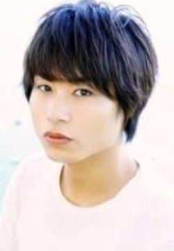 Тосинари Фукамати