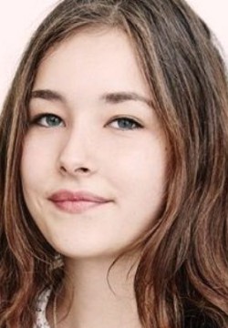 Тугба Сунгуроглу